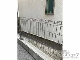 YKKAPのフェンス・柵・塀 イーネットフェンス 3F型 自由柱施工 施工例