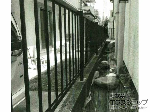 Value Selectのフェンス・柵・塀 ミエッタフェンス 防犯たて格子タイプ　自由柱施工 施工例