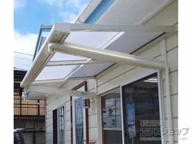 LIXIL(リクシル)のバルコニー屋根 スピーネ F型 ルーフタイプ 単体 積雪～20cm対応 施工例