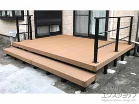 YKKAPのウッドデッキ リウッドデッキ 200+段床セット 正面タイプ１段+ルシアスデッキフェンスB03型＜横格子2本タイプ＞ 施工例