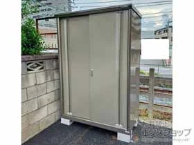 イナバの物置・収納・屋外倉庫 ナイソーシスター　1320×720×1903 KMW-137E-NG 施工例