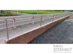 のフェンス・柵 ハイグリッドフェンスUF8型 フリーポールタイプ 施工例