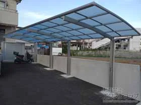 YKKAPのカーポート アリュース 縦連棟 積雪〜20cm対応 施工例