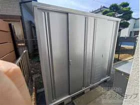 イナバの物置・収納・屋外倉庫 シンプリー 一般型 2160×615×1903 MJX-216E-P-PS 施工例