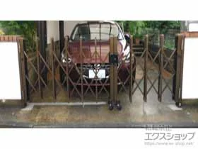 Value Selectのカーゲート トリップゲートII 2型 スタンダード ノンレール 両開き親子(12S+17M) 施工例