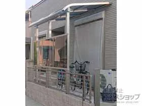 Value Selectのテラス屋根 プレシオステラスII R型 テラスタイプ 単体 積雪～20cm対応＋前面パネル 施工例