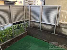 のフェンス・柵 シンプレオフェンス13F型 ルーバー 上段のみ設置 ブロック建て用 施工例