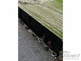 のフェンス・柵 シンプレオフェンス4F型 たて太格子 2段支柱 自立建て用 施工例
