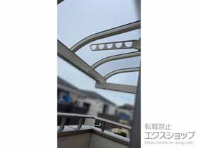のバルコニー・ベランダ屋根 ソラリア R型 1500 ルーフタイプ 単体 積雪〜50cm対応＋ 水平式物干し 施工例