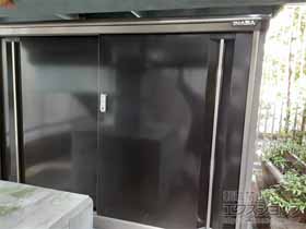 の物置・屋外倉庫 ナイソーシスター 1520×580×1103 KMW-156B-CB 施工例