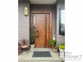 の玄関ドア リシェント玄関ドア3 断熱K4仕様 親子仕様(ランマ無)外観右吊元 M83型 ※タッチキー仕様(キー付リモコン) 施工例