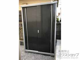 の物置・屋外倉庫 シンプリー 一般型 1320×615×1903 MJX-136E-P-EB 施工例