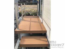 のウッドデッキ リウッドデッキ 200＋独立式 リウッドステップ2型＋ルシアスデッキフェンスB03型＜横格子2本タイプ＞ 施工例