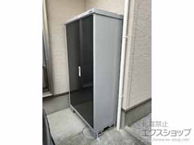 の物置・屋外倉庫 アイビーストッカー 1100×515×1903 BJX-115E-EB 施工例