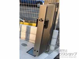 のカーゲート トリップゲートII N型 ノンキャスター 片開き 23S 施工例