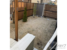 のフェンス・柵 モクアルフェンス 横板タイプ 2段支柱 自立建て用 施工例