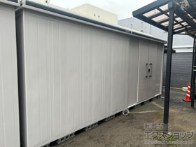 の物置・屋外倉庫 エルモ 一般型 右扉タイプ（LMD-5829HR） LMD-5829HR-CB 施工例