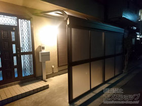 のテラス屋根 ソラリア R型 テラスタイプ 単体 積雪〜20cm対応+ソラリア 前面パネル 施工例