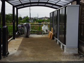 の物置・屋外倉庫 シンプリー 一般型 1940×515×1903 MJX-195E-EB 施工例
