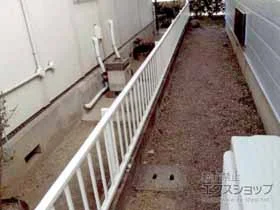 Value Selectのフェンス・柵・塀 ミエッタフェンス 防犯たて格子タイプ 自由柱施工 施工例