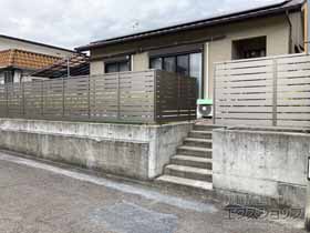 のフェンス・柵 モクハイフェンス アルミ色タイプ フリーポールタイプ 施工例