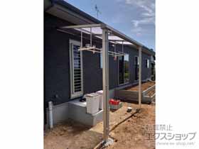 のテラス屋根 プレシオステラスII F型 テラスタイプ 単体 積雪〜20cm対応＋吊り下げ式物干し 施工例