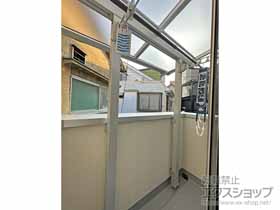のバルコニー・ベランダ屋根 ソラリア F型 屋根タイプ 単体 積雪〜20cm対応＋水平式物干し　テラス柱A用 施工例