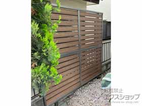 のフェンス・柵 モクハイフェンス アルミ多段柱仕様 木調カラー 施工例