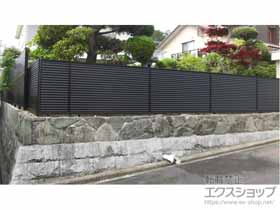 のフェンス・柵 シンプレオフェンス13F型 ルーバー　自由柱施工 施工例