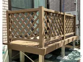 Value Selectのウッドデッキ マージウッドデッキ+ラティスデッキフェンス 施工例