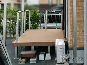のウッドデッキ リウッドデッキ 200＋ルシアスデッキフェンスB01型＜笠木のみタイプ＞ 施工例