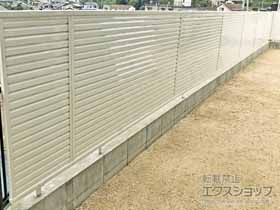 のフェンス・柵 シンプレオフェンス13F型 ルーバー　自由柱施工 施工例