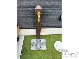 ニッコーエクステリアのウッドデッキ 立水栓ユニット モ・エットL 施工例