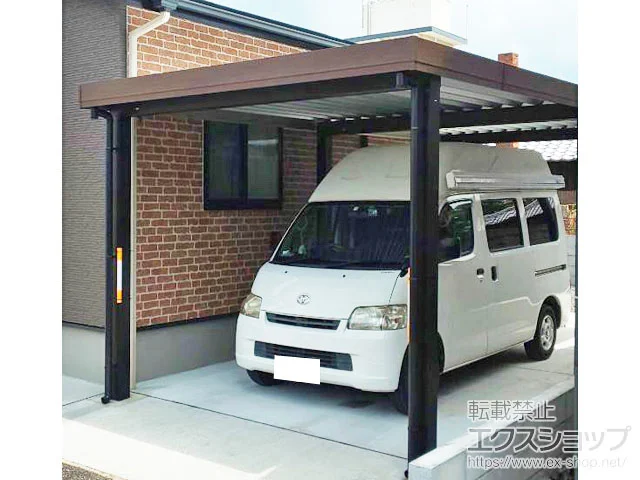 YKKAPのカーポート ジーポートPro 積雪50cm対応 奥行延長 6本角柱 木調マテリアルカラー 施工例