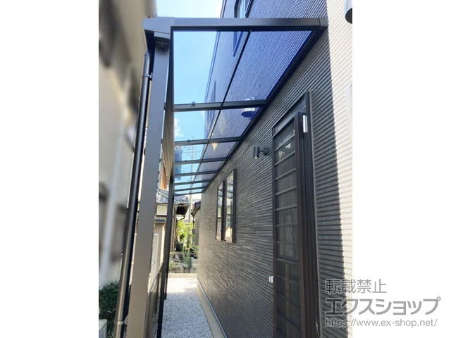 LIXIL(リクシル)のテラス屋根 スピーネ F型 1500 テラスタイプ 連棟 積雪～50cm対応 施工例