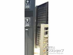 のフェンス・柵 ミエーネフェンス 目隠しルーバータイプ 2段支柱 自立建て用 施工例