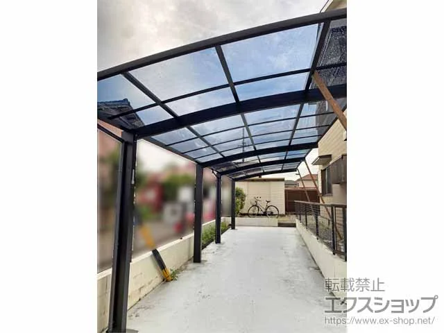YKKAPのカーポート アリュース 縦連棟　積雪～20cm対応 施工例