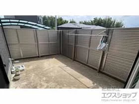 Value Selectのフェンス・柵・塀 ミエーネフェンス 目隠しルーバータイプ 2段支柱 自立建て用 施工例