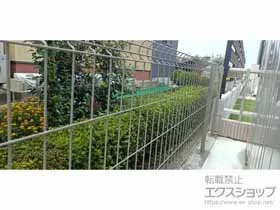 YKKAPのフェンス イーネットフェンス 3F型　自由柱施工 施工例