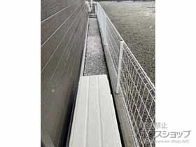 YKKAP�̃t�F���X�E��E�� �C�[�l�b�g�t�F���X 3F�^ ���R���{�H �{�H��