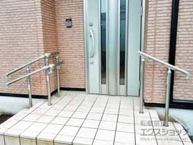 のカーゲート グリップライン 歩行補助手すり（ビーム：2段仕様） 施工例