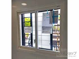 LIXIL リクシル(トステム)の内窓（二重窓・二重サッシ） インプラス 引違い窓 浴室仕様 ユニットバス納まり 2枚建 施工例
