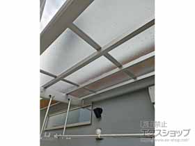 のテラス屋根 レセパ Lタイプ 独立タイプ 積雪〜20cm対応＋吊り下げ式固定物干し 標準タイプ 2本入り×1セット 施工例