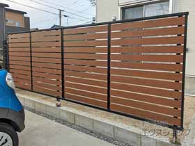 のフェンス・柵 ルシアスフェンスF04型 横板 複合色 自由柱施工 施工例
