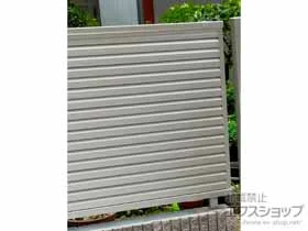 Value Selectのフェンス・柵・塀 ミエーネフェンス 目隠しルーバータイプ 自由柱施工 施工例