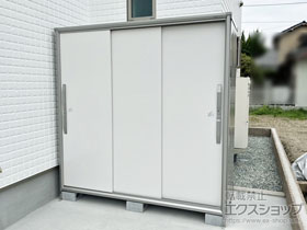 の物置・屋外倉庫 エスモ 一般型 1950×774×1913 ESF-1907A-TW 施工例