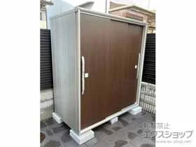 ヨドコウの物置・収納・屋外倉庫 エスモ 一般型 1800×924×1913 ESF-1809A-WC 施工例