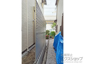 のフェンス・柵 ミエーネフェンス 目隠しルーバータイプ 2段支柱 ブロック建て用 施工例