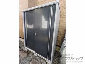 イナバの物置 シンプリー 一般型 1520×755×1903 MJX-157E-P-CG 施工例