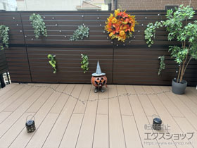 のフェンス・柵 モクアルフェンス 目隠しタイプ 2段支柱 自立建て用 施工例